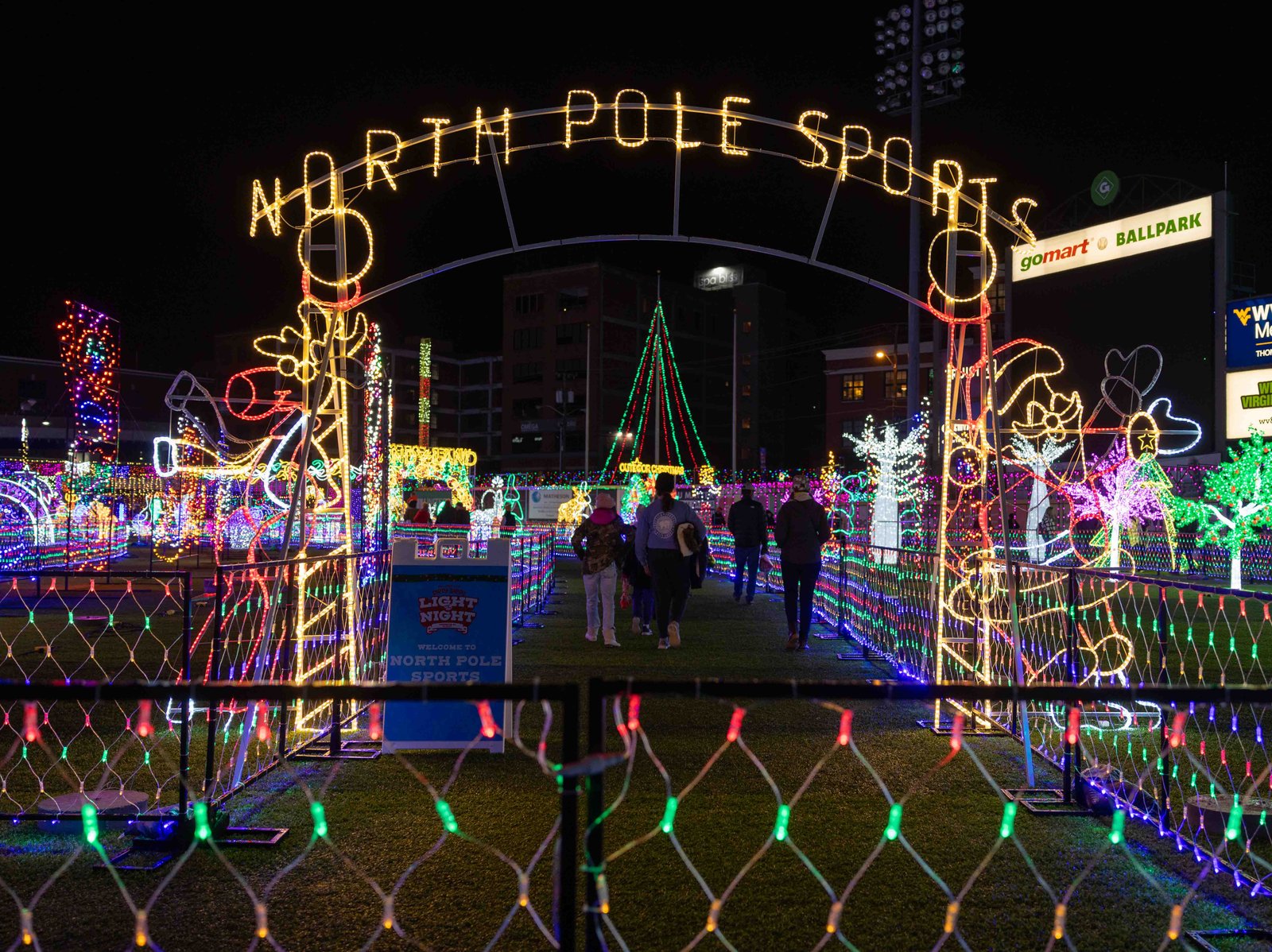 North Pole sports-themed holiday light installation in Charleston, photographed by UA-Visions.