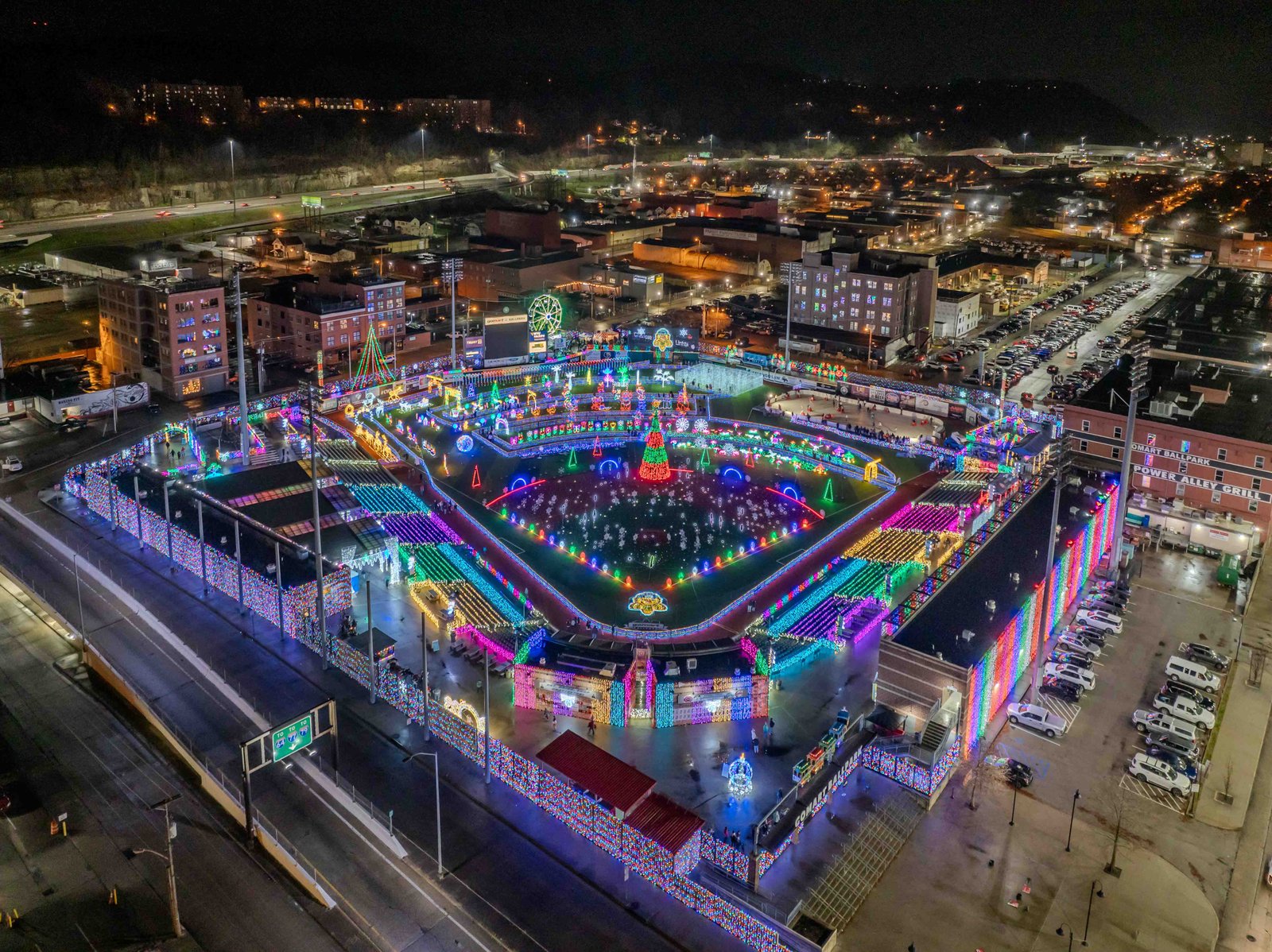 A kaleidoscope of holiday lights at Charleston event, by UA-Visions.